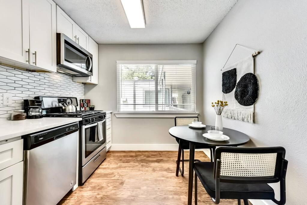 Bright And Cheerful Flat, Near Fair Park Apartment Dallas Bagian luar foto