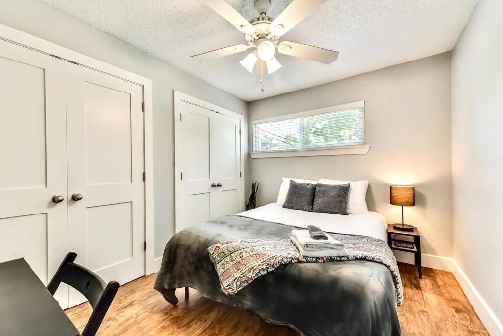 Bright And Cheerful Flat, Near Fair Park Apartment Dallas Bagian luar foto